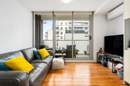 Photo of 413/101 Bay Street, Port Melbourne, VIC 3207